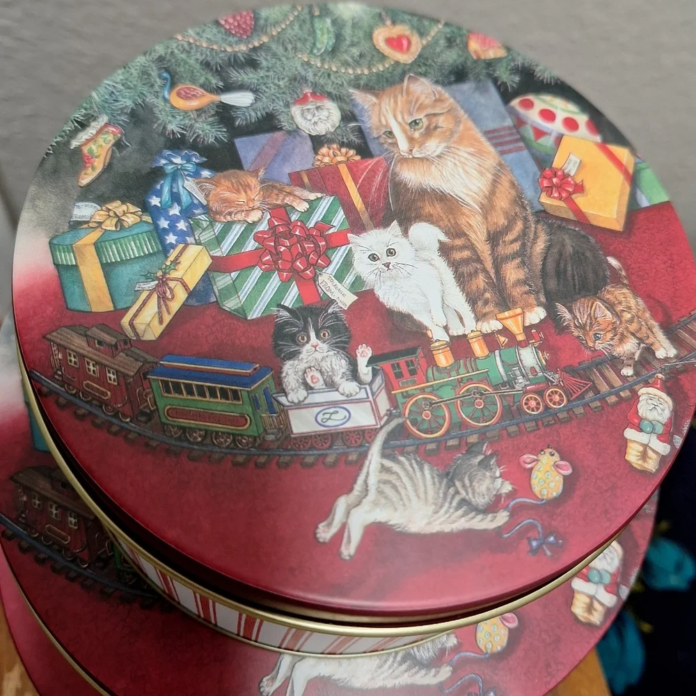 Christmas Cats Nesting Tins Containers - Picture 2 of 12